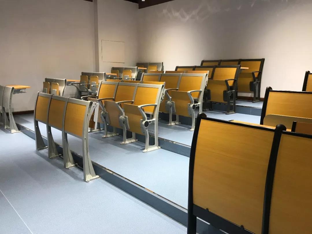 【開學(xué)季奮戰(zhàn)特輯】祥聚座椅加班加點(diǎn)迎最后沖刺，齊心協(xié)力為客戶！